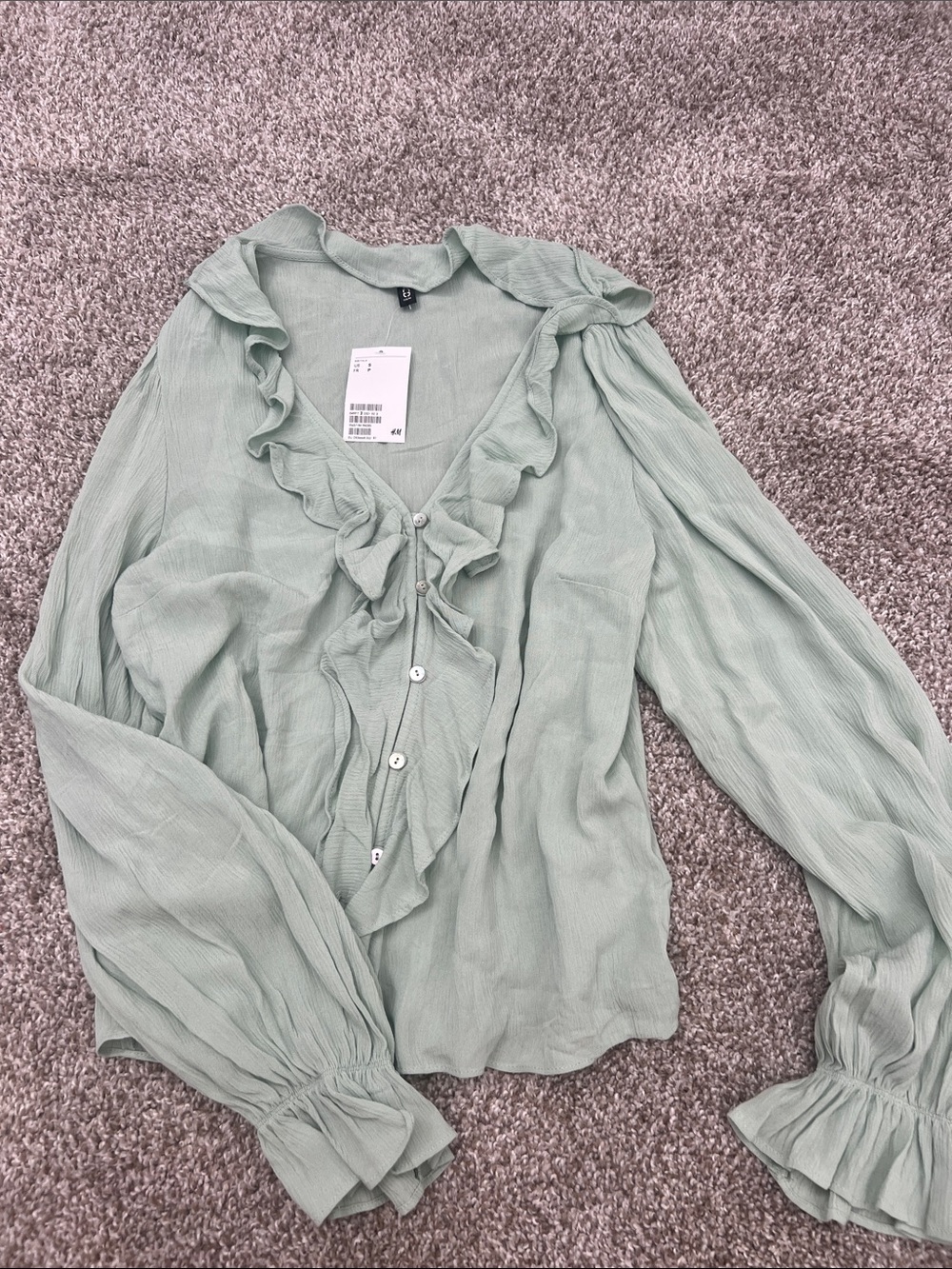 H&M NWT Ruffled V-Neck Long Sleeve Blouse - Sage Green